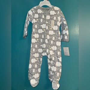 Adorable Gray and White Elephant Footie